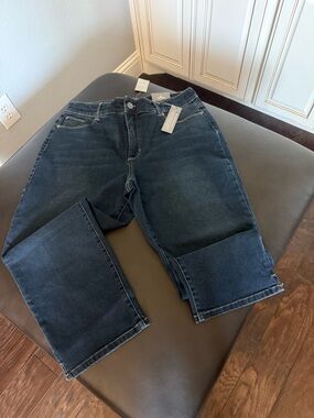 Chico’s So Slimming Women's Ankle Cropped Jeans - Dark Indigo Size 2.5